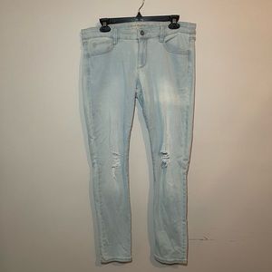 Mid-Rise Light Wash Skinny Jeans
